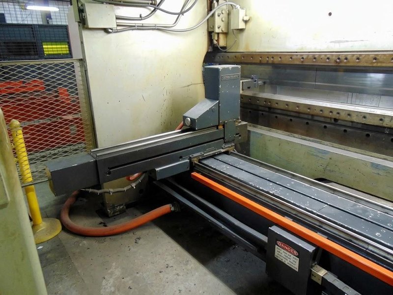 350 TON X 12' CINCINNATI MODEL 350AFx10 HYDRAULIC PRESS BRAKE, WITH UPDATED TOUCH SCREEN CONTROLS: YOBRO #26373