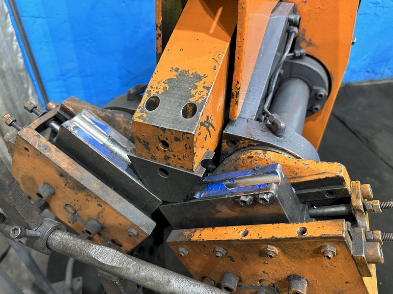 1" PINES MODEL # 3T VERTICAL HYDRAULIC  TUBE BENDER: STOCK #77228