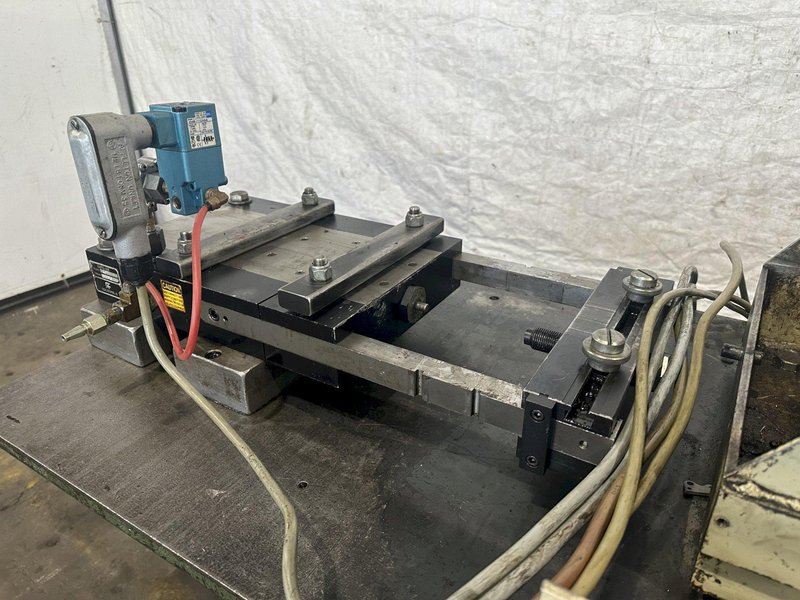 12" X 6" X .125" RAPID-AIR FX6E STRAIGHTENER/FEEDER. STOCK # 0662124