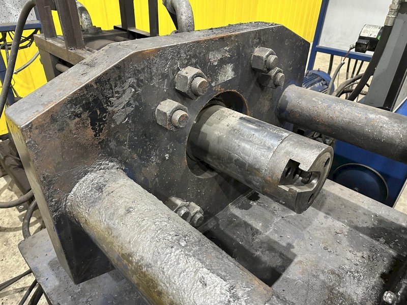 200 TON (2-3/8" TO 9-5/8") DIAMETER TRUE GRIT MODEL CT200 HYDRAULIC TUBE &amp; PIPE PUSH POINTER / END FORMER/ SWAGING PRESS: STOCK #22399