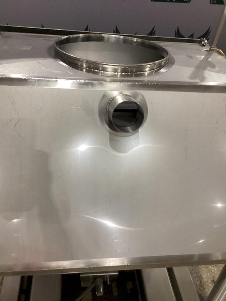 G2MH STAINLESS STEEL IBC BIN 304 CONE HOPPER SANITARY USED