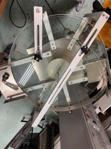 T-21100 Automatic Rolling Vertical Round Bottle Labeling Machine