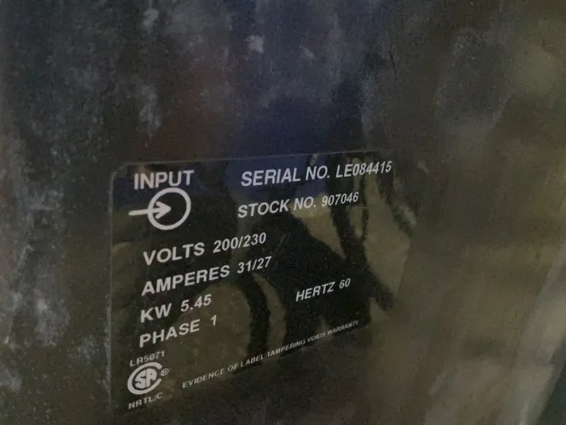 Miller 160 Amp Welder - Millermatic 210