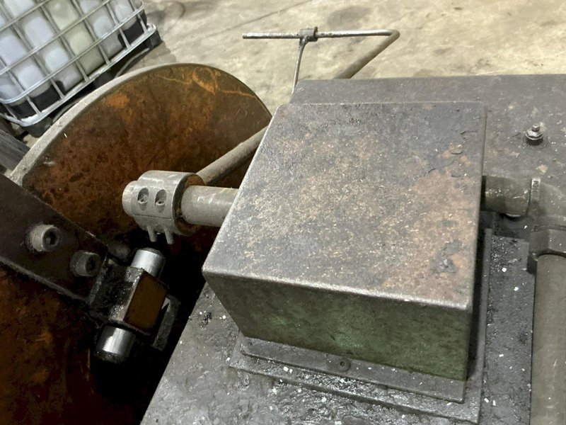 4,000 LBS x 18" COE MODEL #CPR-4018 MOTORIZED UNCOILER COIL REEL: YOBRO #26385
