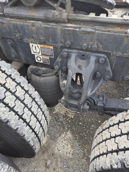 2022 Peterbilt 567 804176