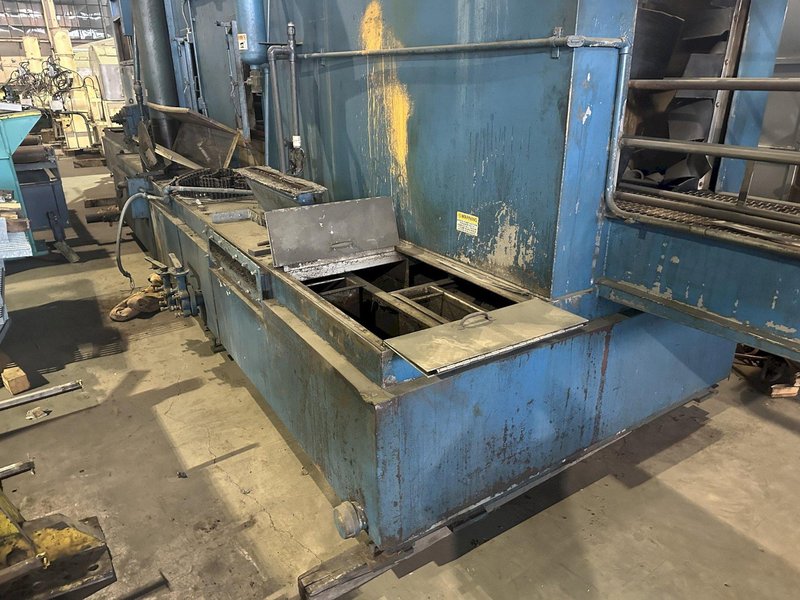 24" X 50" DUNNAGE WASH SYSTEMS 3-STAGE STAINLESS STEEL PASS THRU CONVEYOR TOTE / PALLET WASHER: STOCK #14892