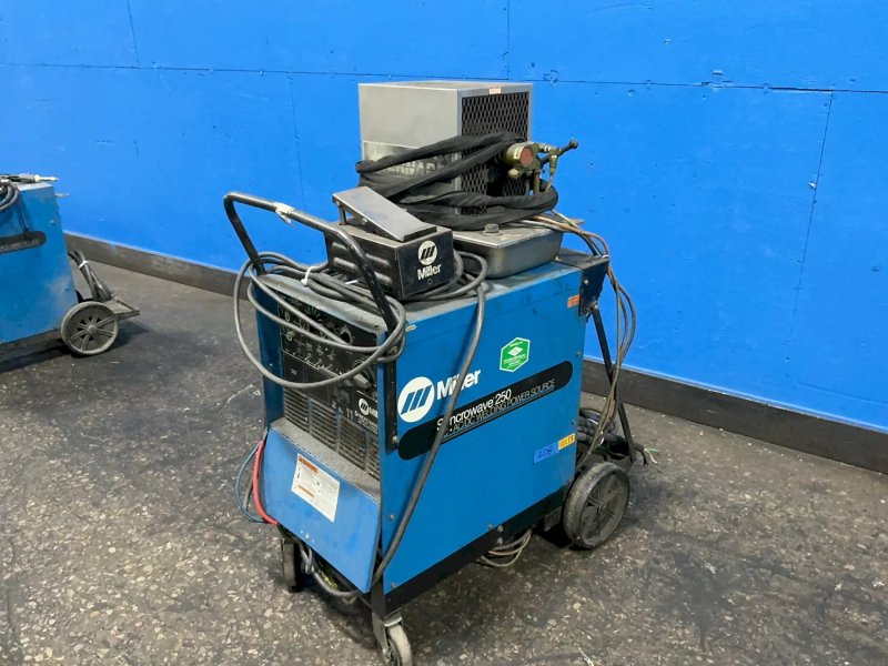 Miller 250 A Welder - Syncrowave 250
