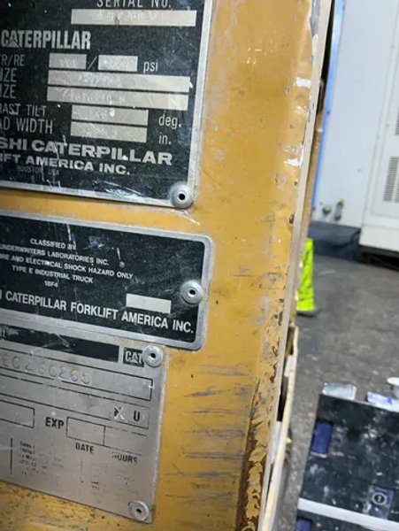 Caterpillar  1600 Lbs Electric Fork Lift  - 2ec25