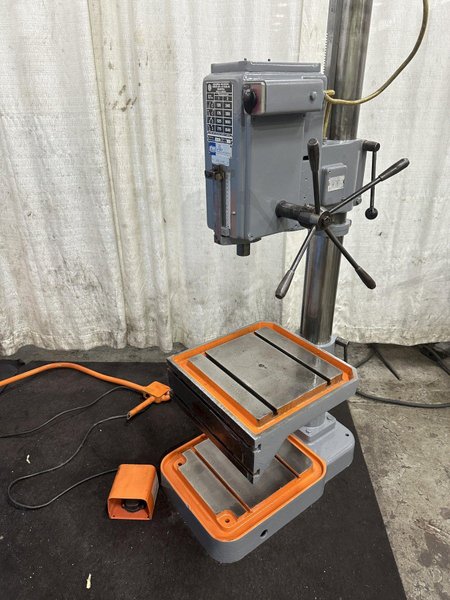 22" SOLBERGA MODEL SE725 SINGLE SPINDLE DRILL: STOCK #77090
