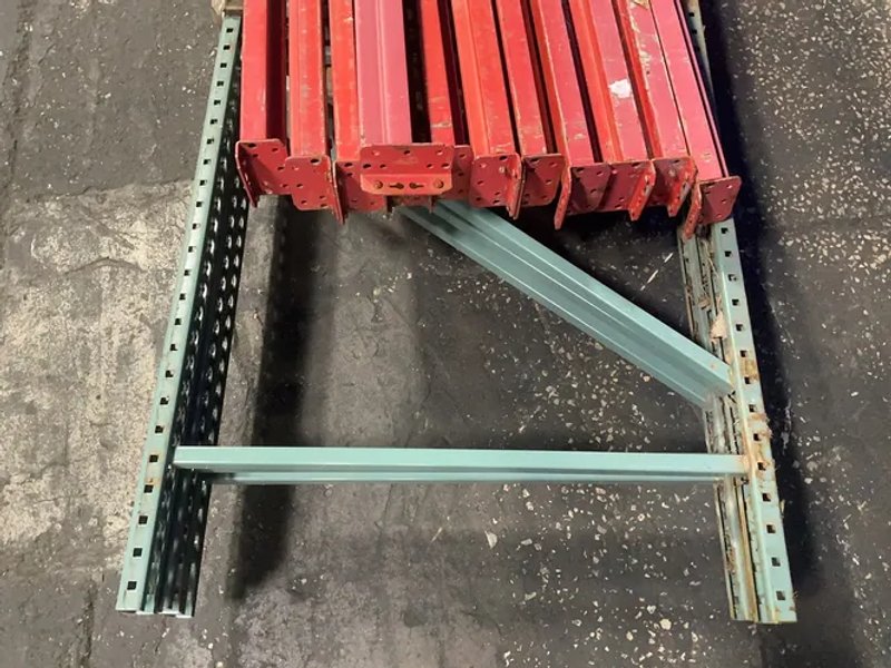 42” X 144” Pallet Racking - Teardrop