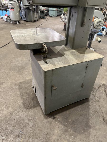 18" GROB MODEL #NS-18 VERTICAL BANDSAW: STOCK #77051