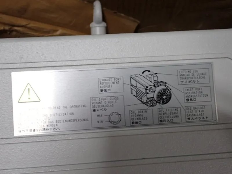 Leybold Vacuum Pump  - Sv28bi 960273
