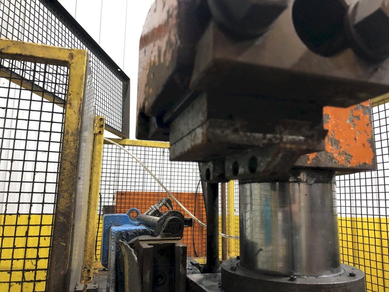 EAGLE TUBE CUTOFF MACHINE: STOCK #18038