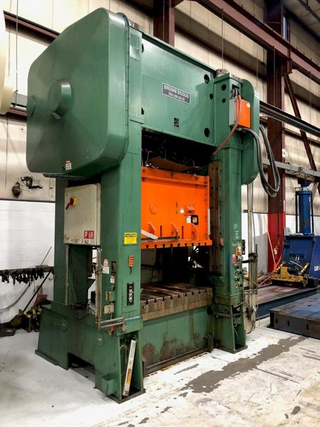 200 ton Brown Boggs SS2-200-60-42 Straight Side Press, New 1993