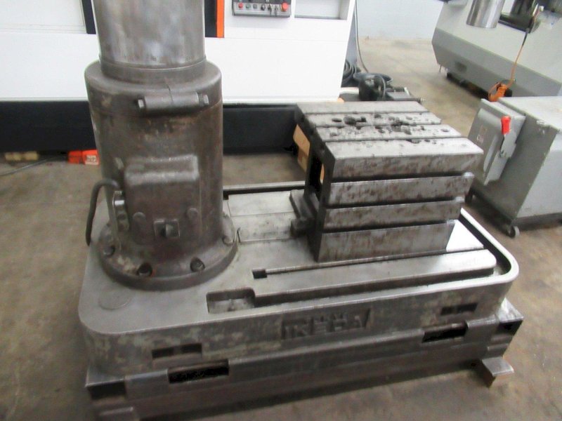 Ikeda RM1000 Radial Arm Drill, 42" Arm, 11" Column,
