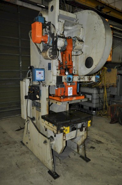 60 Ton Niagara OBI Press