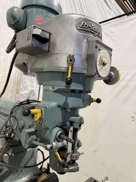 1.5 HP BRIDGEPORT SERIES 1 VERTICAL KNEE MILL. STOCK # 1214925