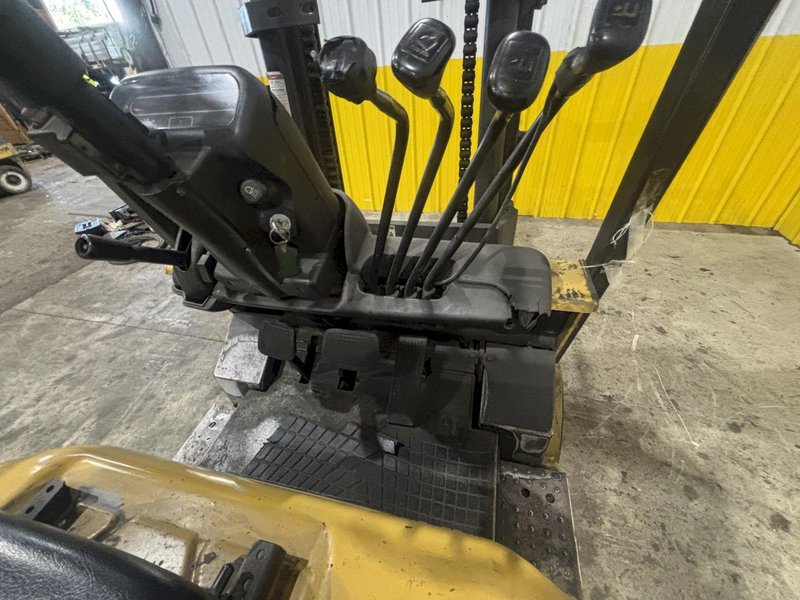 5,000 LBS CATERPILLAR MODEL #GC30K LP GAS FORKLIFT: STOCK #23033