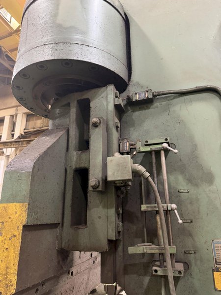 1000 TON x 20' CINCINNATI MODEL #1000H HYDRAULIC PRESS BRAKE: STOCK #23424
