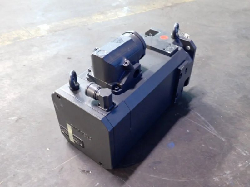 Siemens  3 Hp Motor  - 1ft6086-8wh71-4eg1