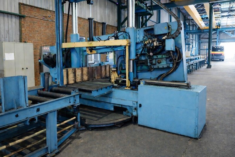 Doall - 1000 x 660 mm CNC