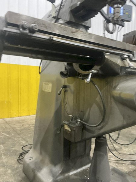 2 HP BRIDGEPORT SERIES I VERTICAL RAM TYPE KNEE MILL WITH DRO, POWER FEED: YOBRO #26188