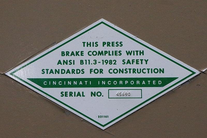135 Ton x 10 Ft Cincinnati Hydraulic Press Brake Model 135CB8