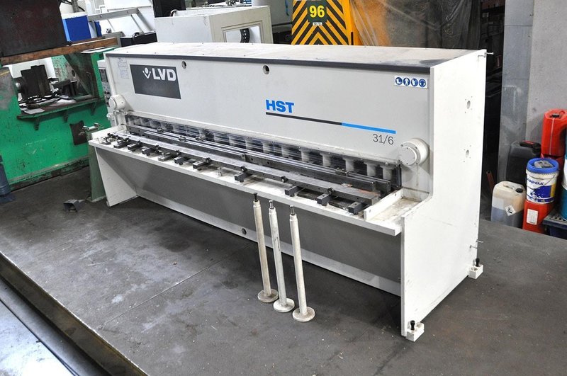 LVD - HST 3100 x 6 mm CNC