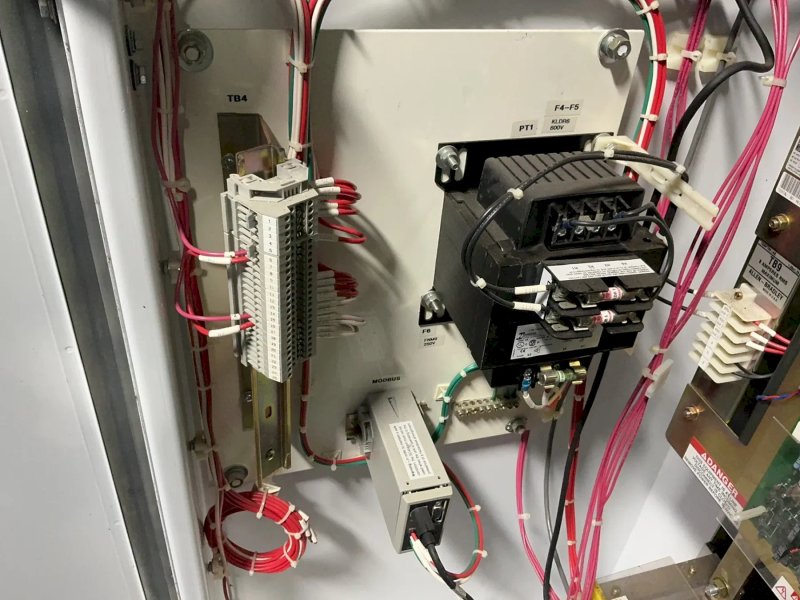 Allen-bradley 1336 Plus Ii Sensorless Vector Variable Frequency Drive - 1336f-bp300-an-en909-l6-ncm-mx909