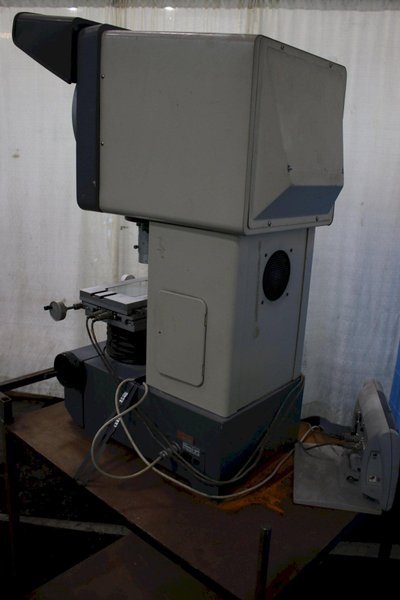 12" NIKON V-12 COMPARATOR: STOCK #75710