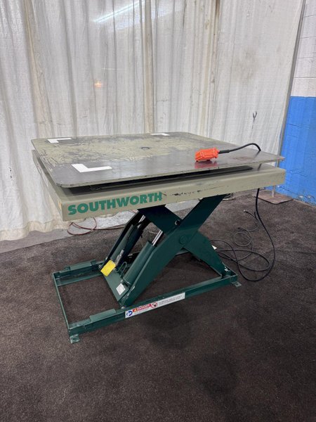 3500 LB SOUTHWORTH  MODEL #LS4-36 HYDRAULIC LIFT TABLE: STOCK #78037
