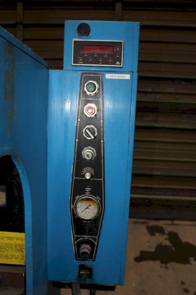 6 TON HAEGER HP6-C HARDWARE INSERTION PRESS, 8" STROKE, 18" THROAT