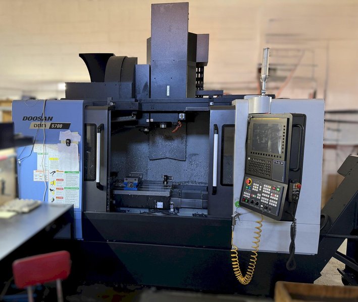 Doosan DNM 5700 Vertical Machining Center Year 2021
