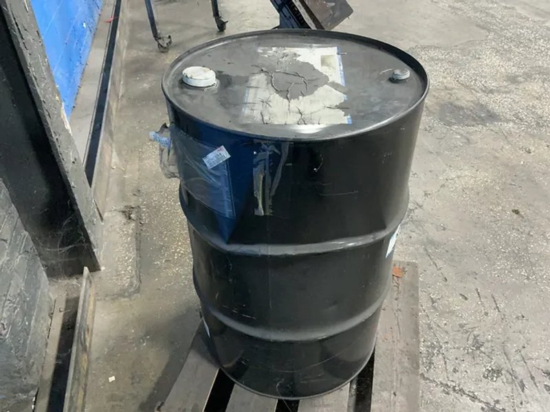 Master Chemical  Oil Barrel - Trim Om 300