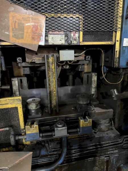 1500 TON BLISS #29 KNUCKLE JOINT PRESS WITH 15" STROKE: YOBRO #25127