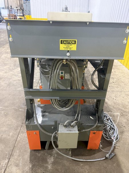 64 FT X 35" ROACH MODEL #TL2 TRUCKLOADER TWO-STAGE POWERED TELESCOPING ROLLER CONVEYOR: YOBRO #25707