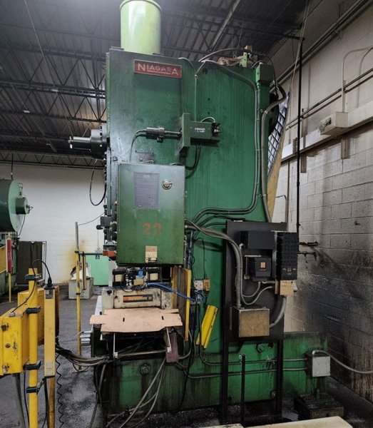 150 TON NIAGARA MODEL #E-150 GAP FRAME PRESS, 6" STROKE: STOCK 17175