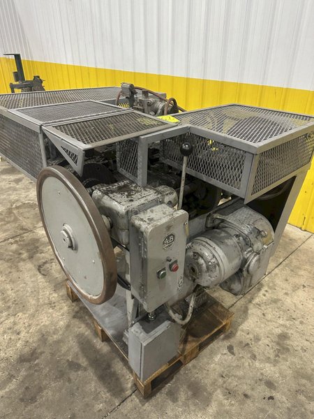 #1 US BAIRD 4 SLIDE WIRE FORMING MACHINE : STOCK #23629