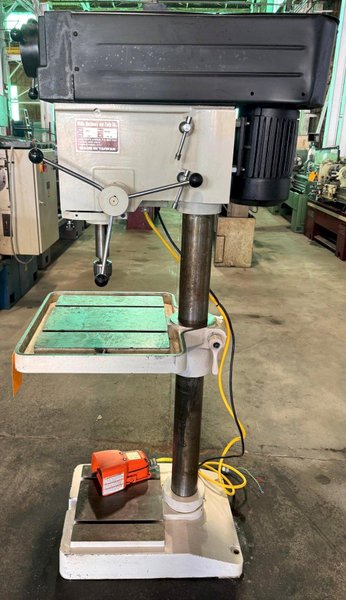 20" Willis Single Spindle Drill 20VS, V-Speed 150-2000 RPM, Floor, 2 HP