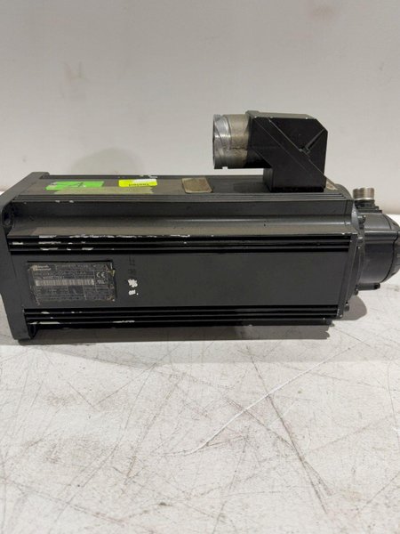 REXROTH INDRAMAT MHD093C-058-PG1-AA SERVO MOTOR USED