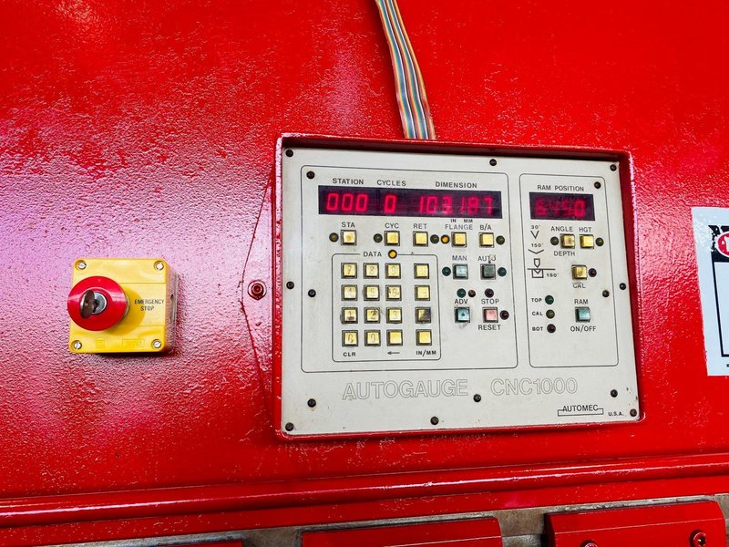 110 TON X 100" GUIFIL PE-25-100 CNC UP-ACTING HYDRAULIC PRESS BRAKE. STOCK # 1060221