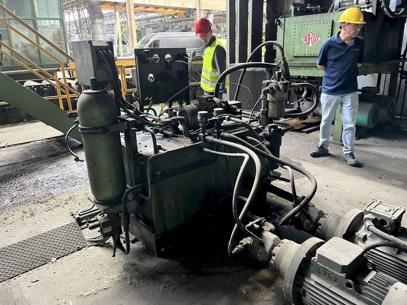 MINO 2-HI HOT ROLLING MILL WITH EDGER