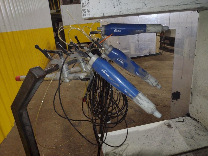 NORDSON POWDER COAT PAINT SYSTEM WITH FEEDER &amp; I-CONTROL: YOBRO #26271