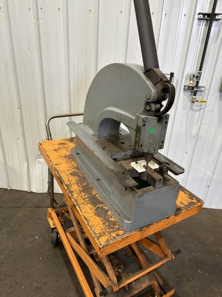 #2 DIACRO SINGLE END HAND PUNCH: STOCK #77076