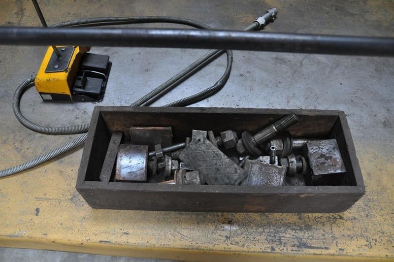 Colly - 200 ton x 3100 mm