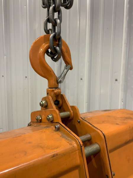 2 TON VESTIL ELECTRIC HOIST MODEL H-4000-3: STOCK #80868