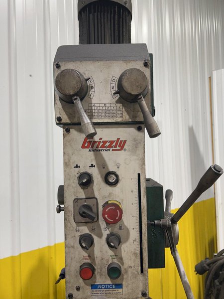 27" GRIZZLY MODEL #G0756 HEAVY DUTY DRILLING &amp; TAPPING SINGLE SPINDLE DRILL:: STOCK 16885
