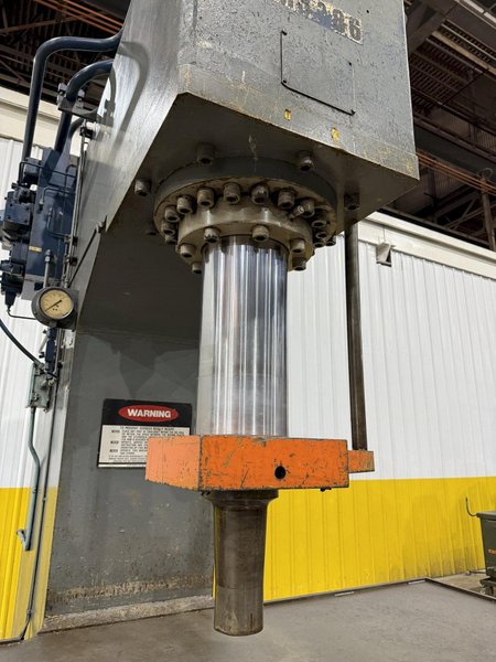 150 TON WILLIAMS &amp; WHITE HYDRAULIC C-FRAME STRAIGHTENING PRESS 24" STROKE: YOBRO #24086