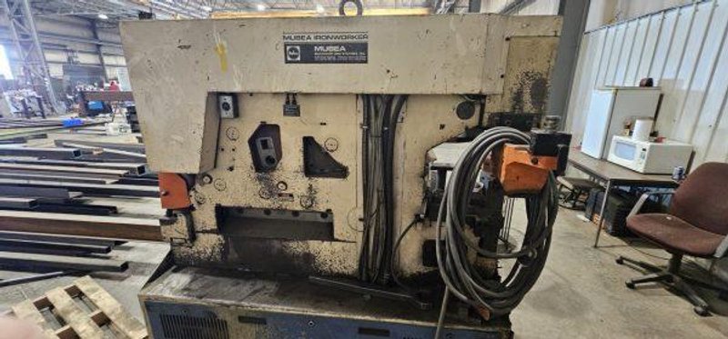110 TON MUBEA HIW 1000/610 HYDRAULIC IRONWORKER. STOCK #1005925