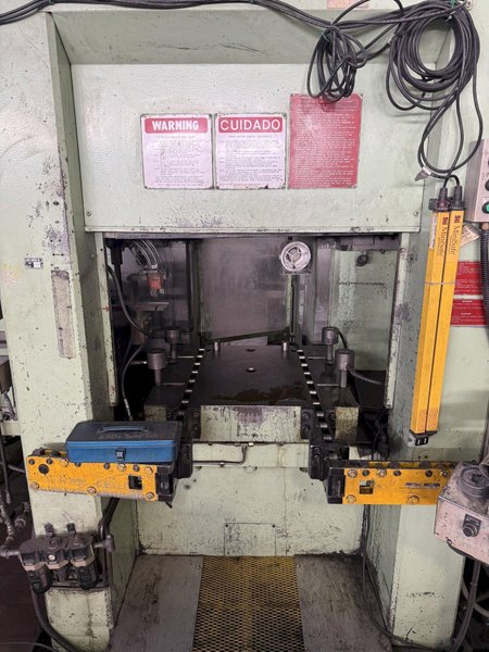 630 TON AIDA MODEL #K-630 KNUCKLE JOINT PRESS, 25-40 SPM, NEW 1991: YOBRO #25820